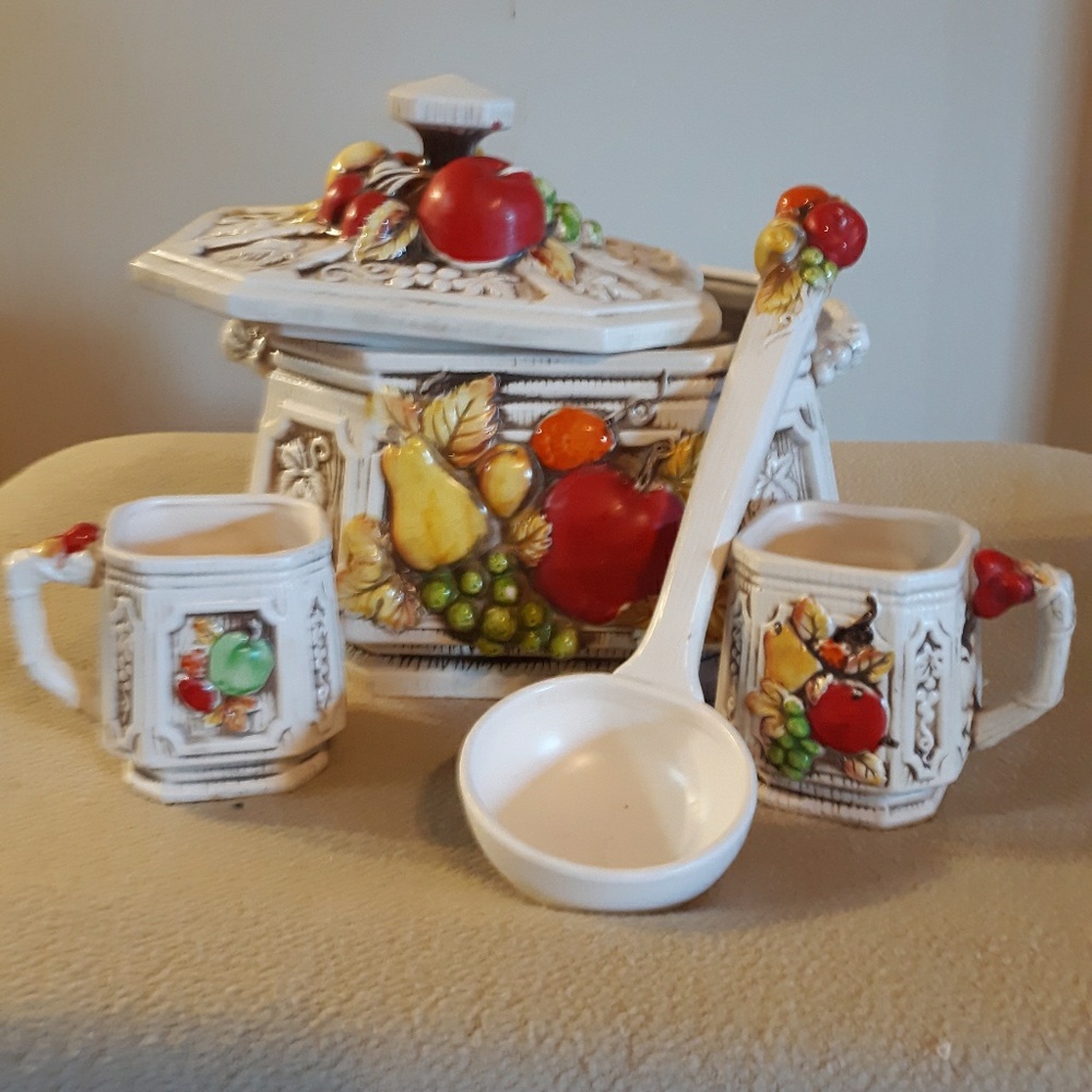 VTG New Trends Japan Soup Tureen
